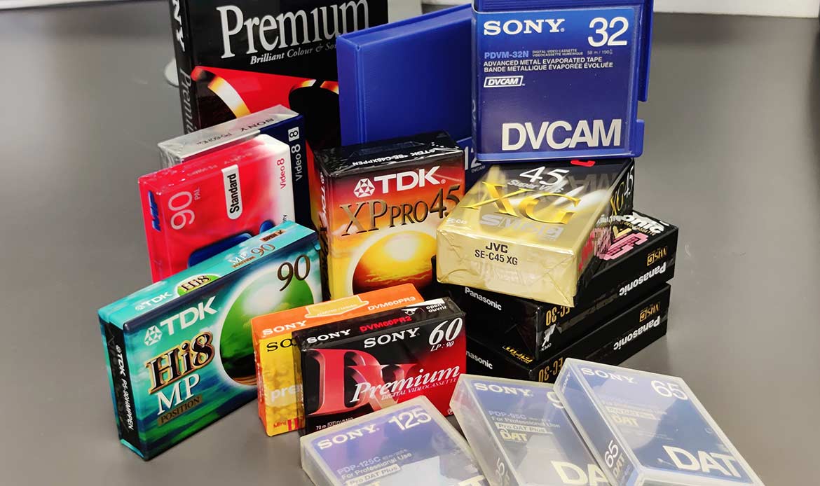 cassette video vierge Hi8, MiniDV, VHS-C